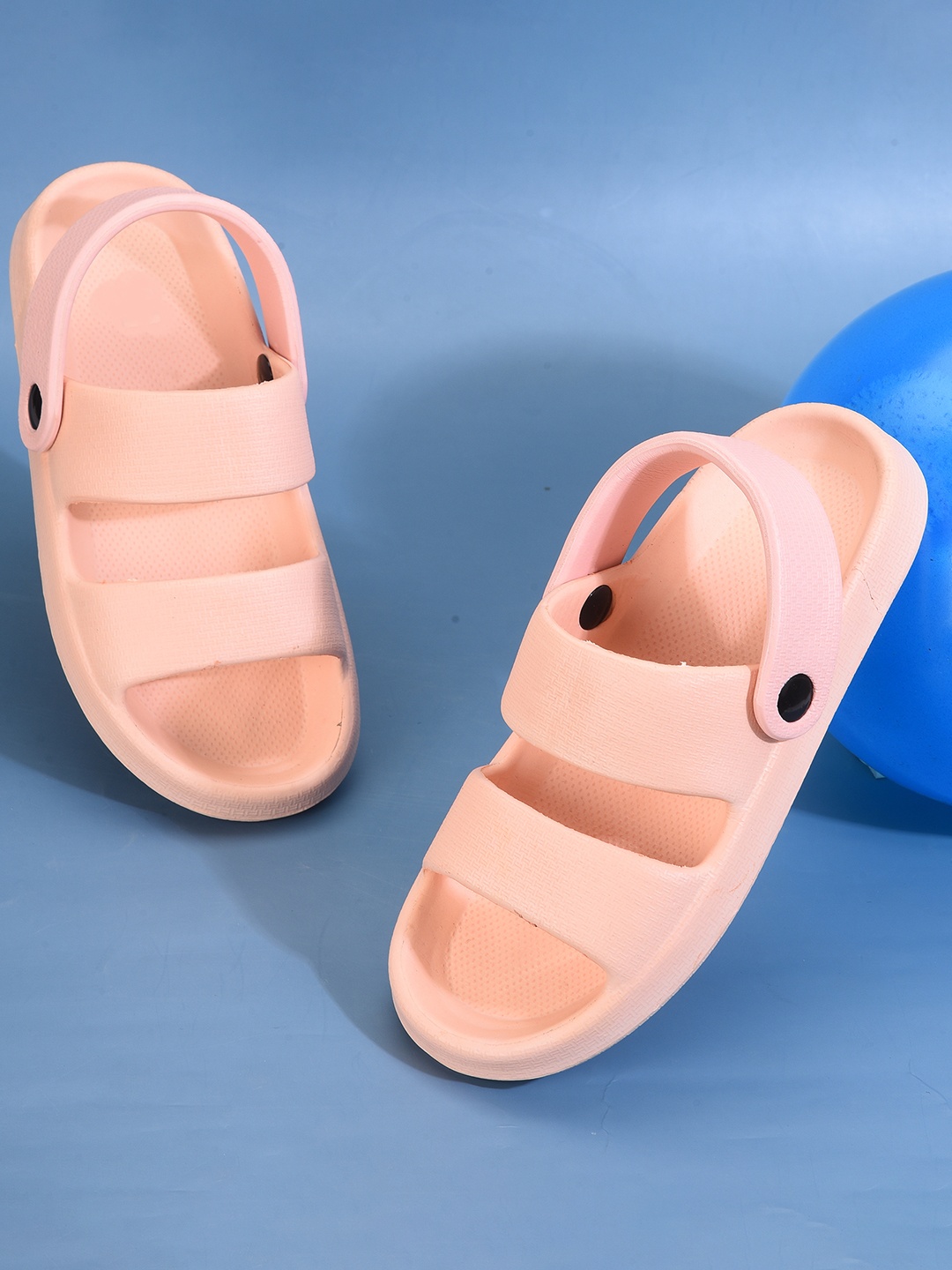 

Greentech Women Flip-Flops, Peach