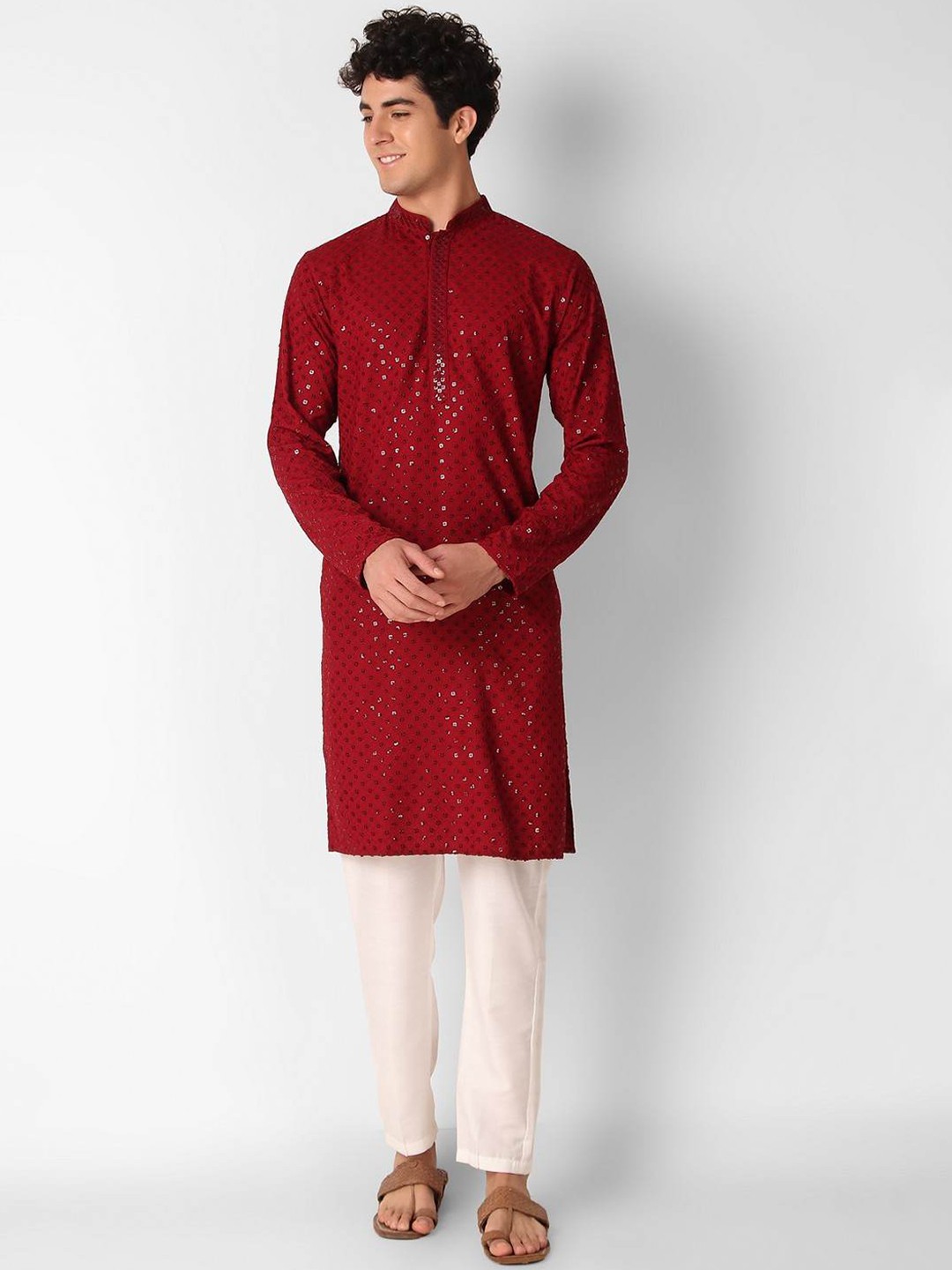 

Cult Indie Mandarin Collar Embroidered Sequinned Straight Pure Cotton Kurta, Maroon