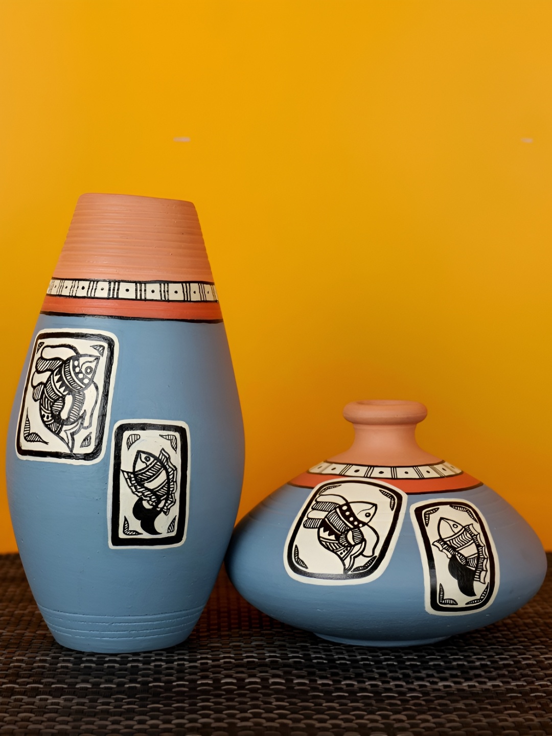 

ARTYSTA BEAUTIFYING LIVES Grey & Orange 2 Pcs Madhubani Fishes Hand-Painted Flower Vases
