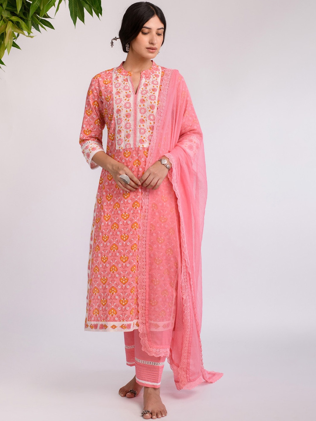

Prakriti Jaipur Floral Printed Mandarin Collar Kurta, Pink