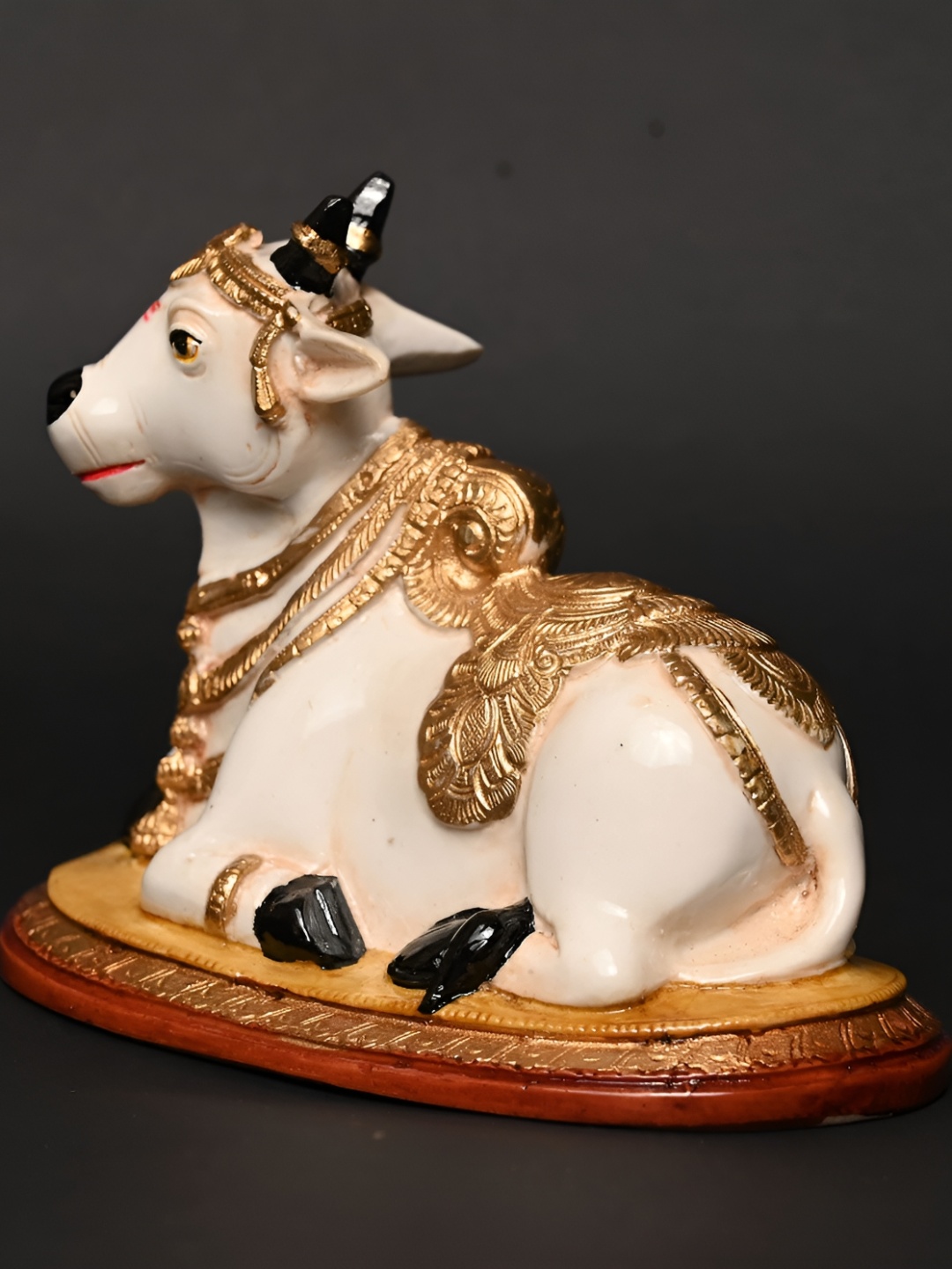 

KARIGHAR Brown Religious Idol Showpiece