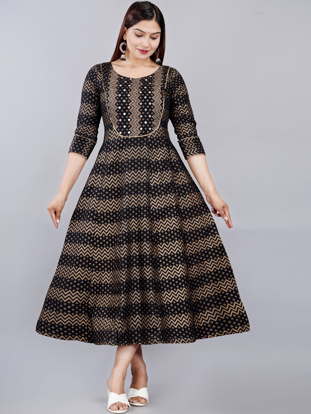 

KALINI Chevron Printed Round Neck Gathered Fit & Flare Midi Ethnic Dress, Black