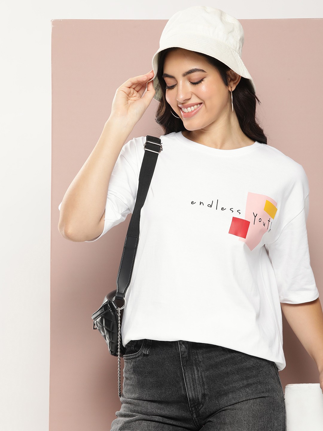 

Harvard Pure Cotton Graphic Printed Drop-Shoulder Sleeves T-shirt, White