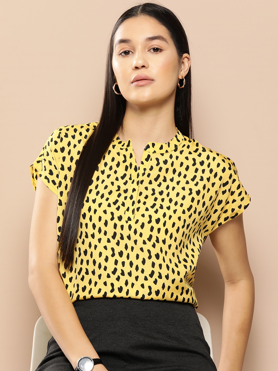 

Chemistry Printed Extended Sleeves Top, Yellow