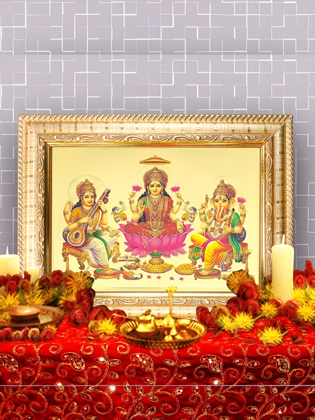 

Hawai Gold Toned & Pink Wooden Wall Photo Frames