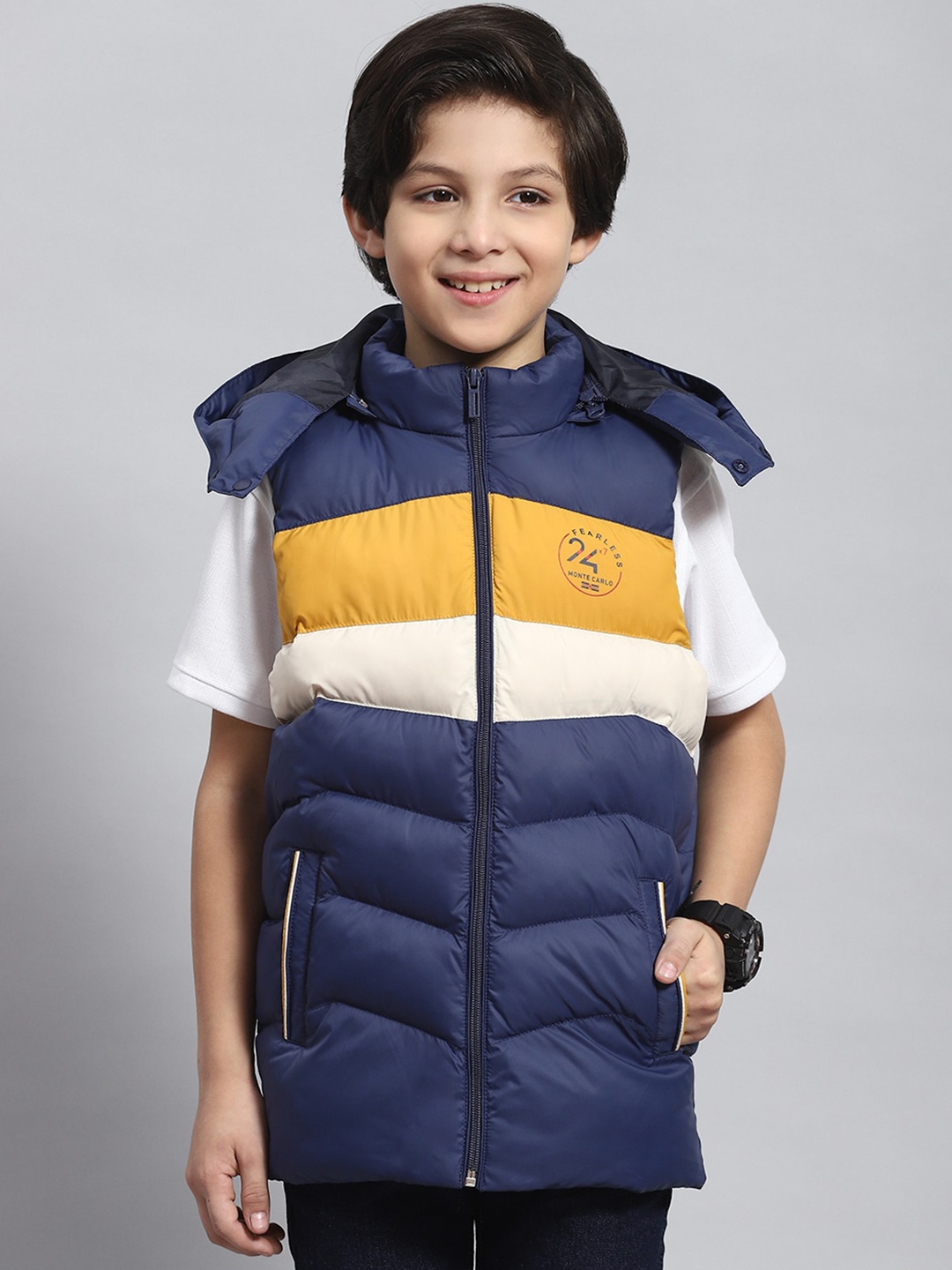 

Monte Carlo Boys Colourblocked Hooded Lightweight Puffer Jacket, Navy blue