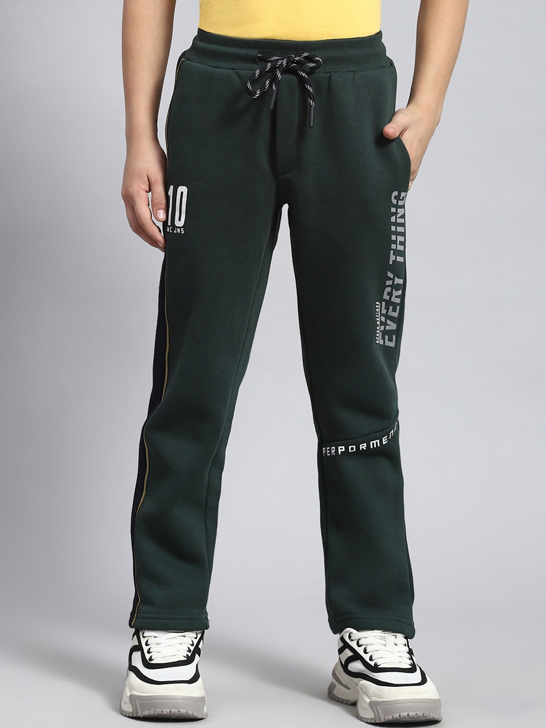 

Monte Carlo Boys Cotton Mid Rise Track Pant, Green