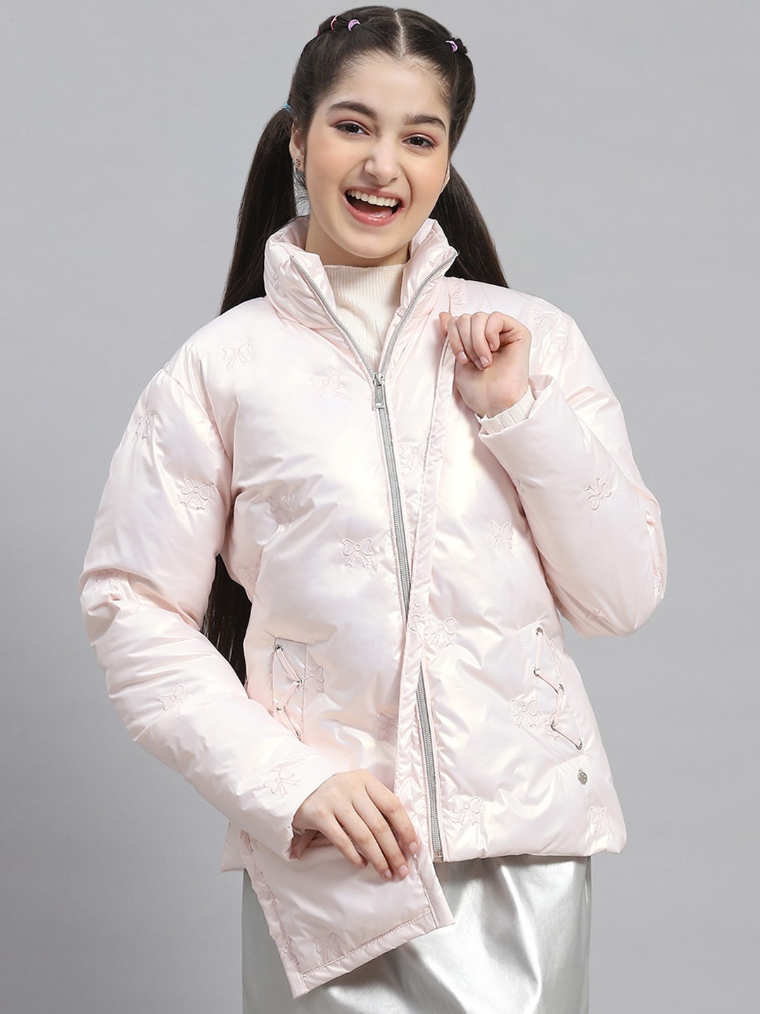 

Monte Carlo Girls Bow Embroidered Mock Collar Lightweight Puffer Jacket, Pink