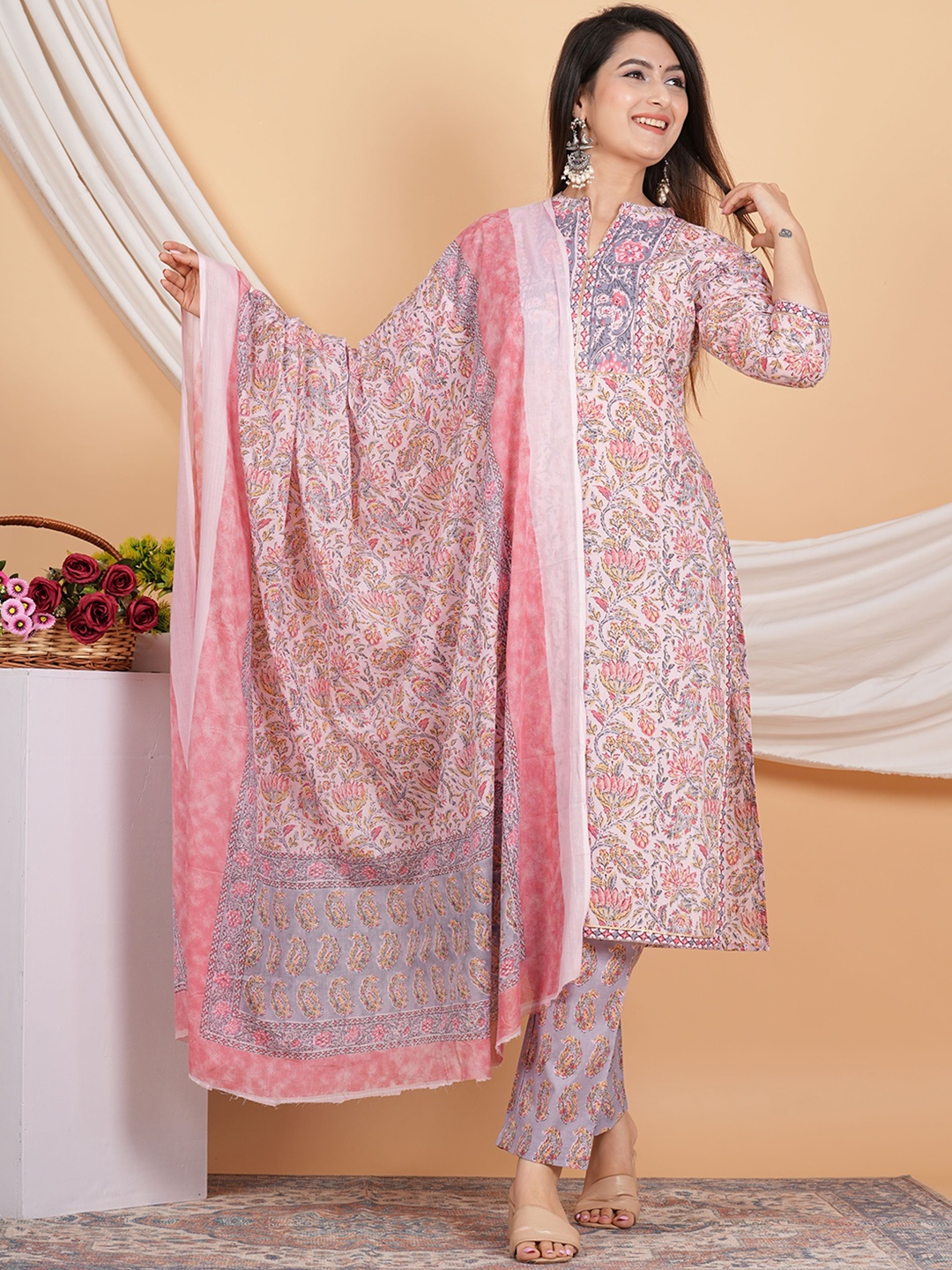 

ZOYOTO Floral Printed Thread Work Pure Cotton Kurta with Trousers & With Dupatta, Purple