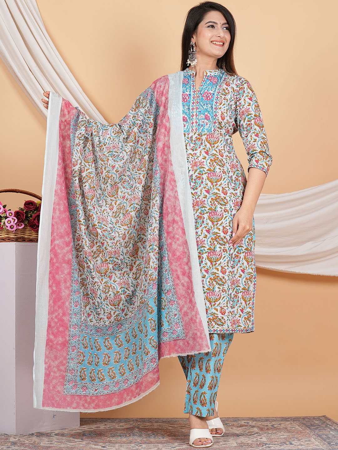 

ZOYOTO Floral Printed Pure Cotton Kurta & Trousers With Dupatta, Blue