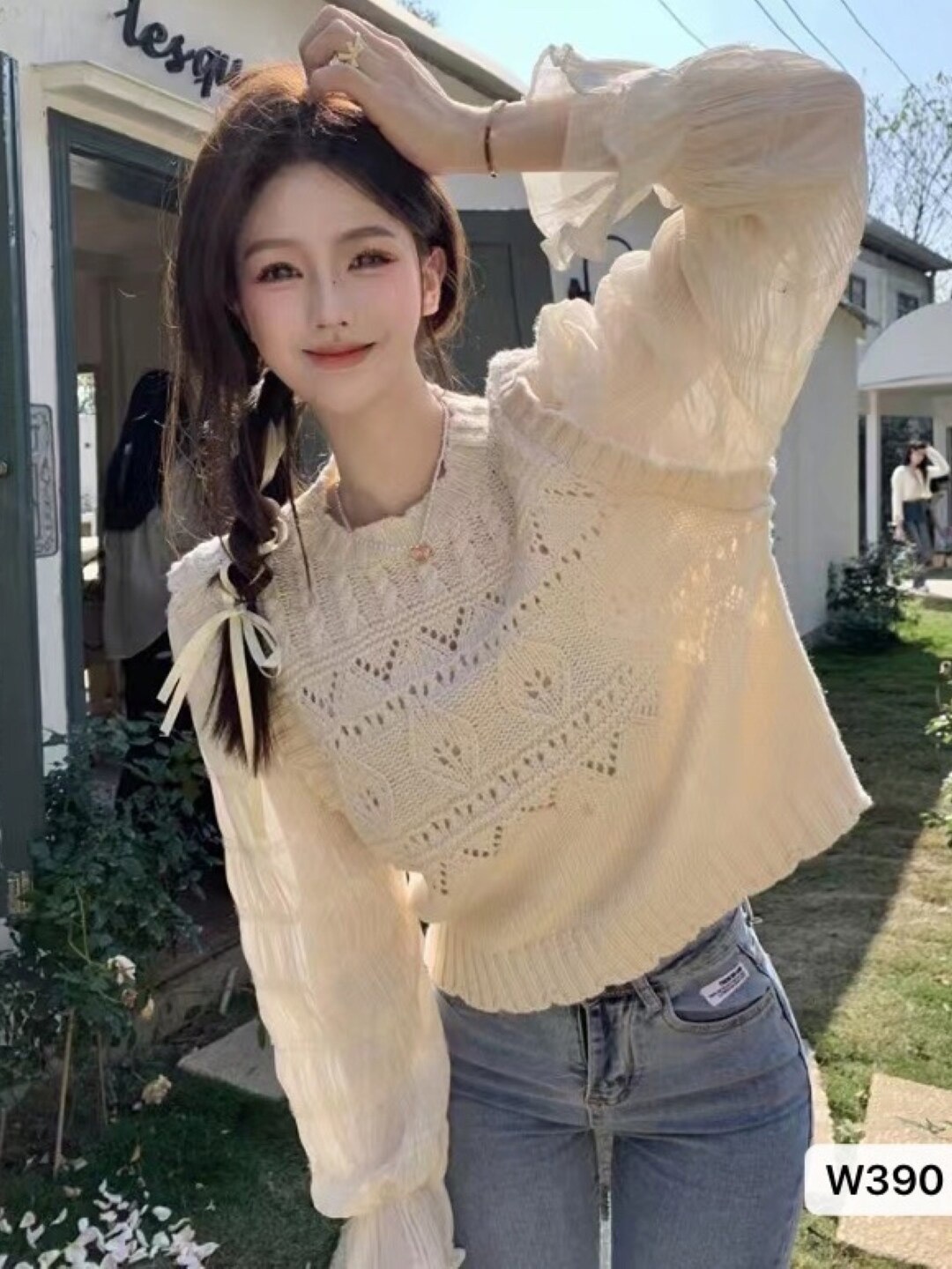 

StyleCast Girls Cream-Coloured Self Design Round Neck Top