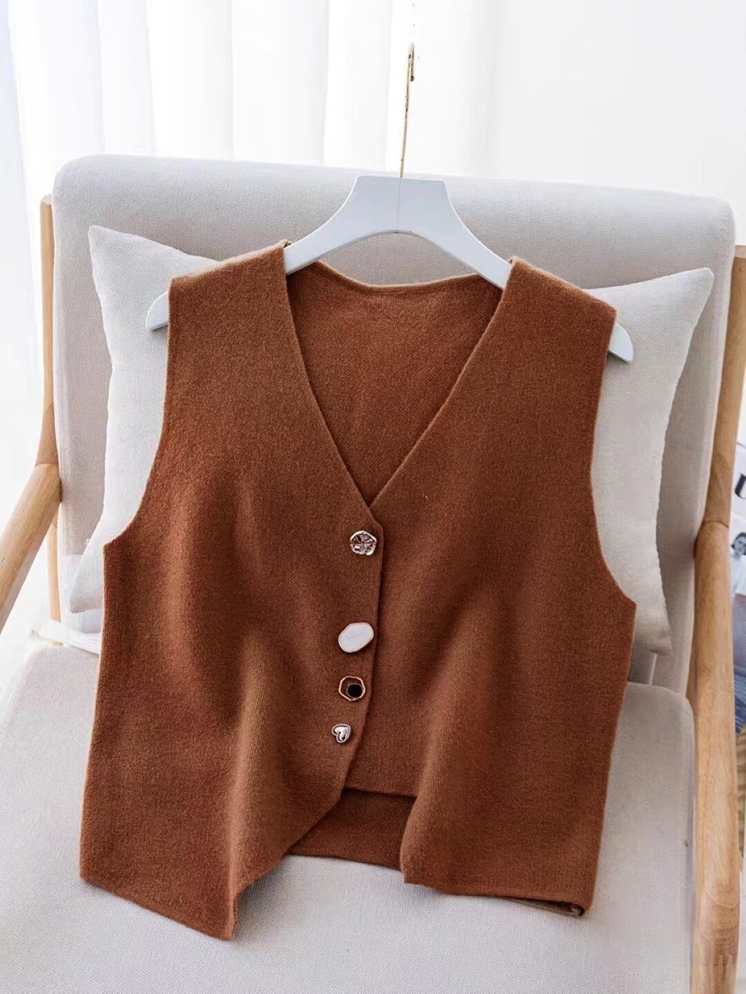 

StyleCast Girls Brown V Neck Sleeveless Shirt Style Top