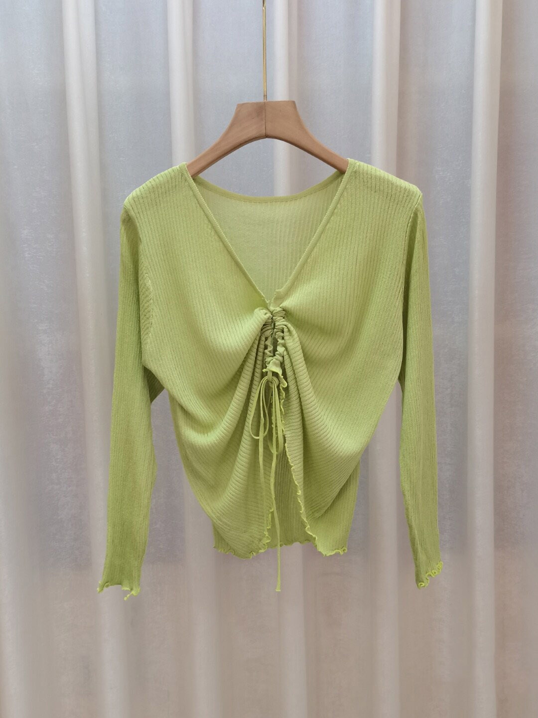 

StyleCast Green Ribbed Ruched Linen Top