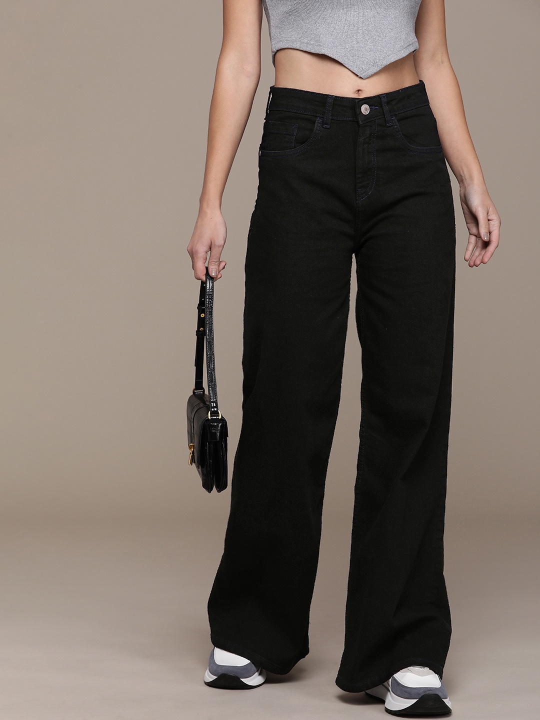 

The Roadster Lifestyle Co. Women Wide Leg High-Rise Stretchable Jeans, Black