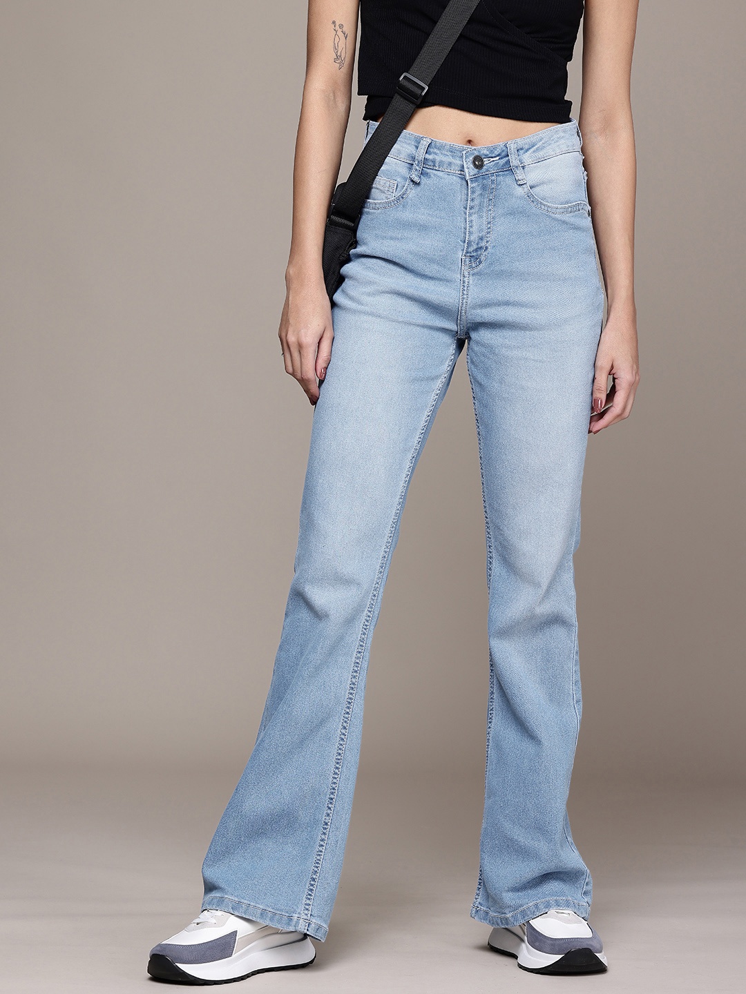 

Roadster The Life Co. Women Bootcut Fit High-Rise Heavy Fade Stretchable Jeans, Blue