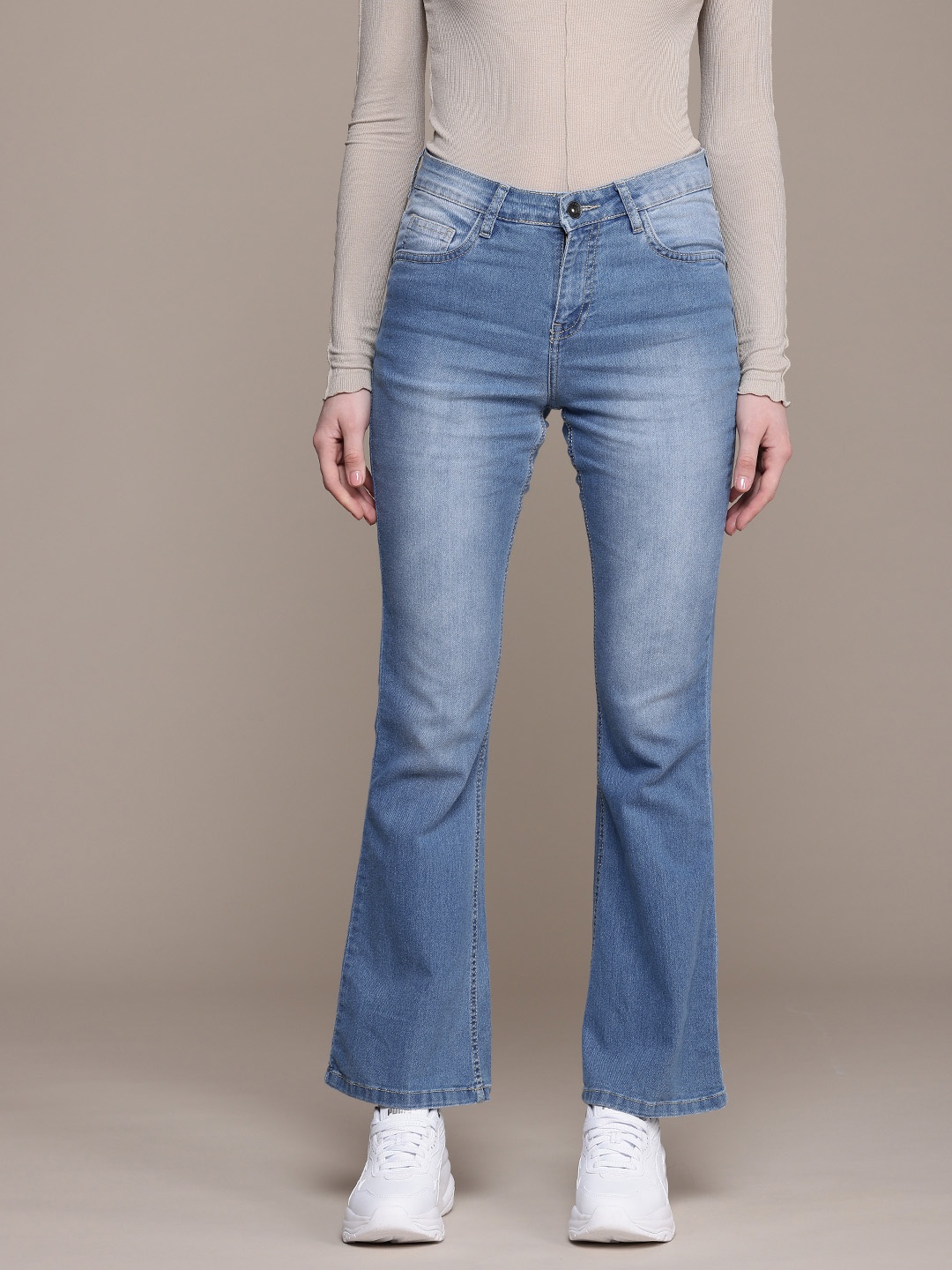 

The Roadster Life Co. Women Skinny Fit Heavy Fade Stretchable Jeans, Blue