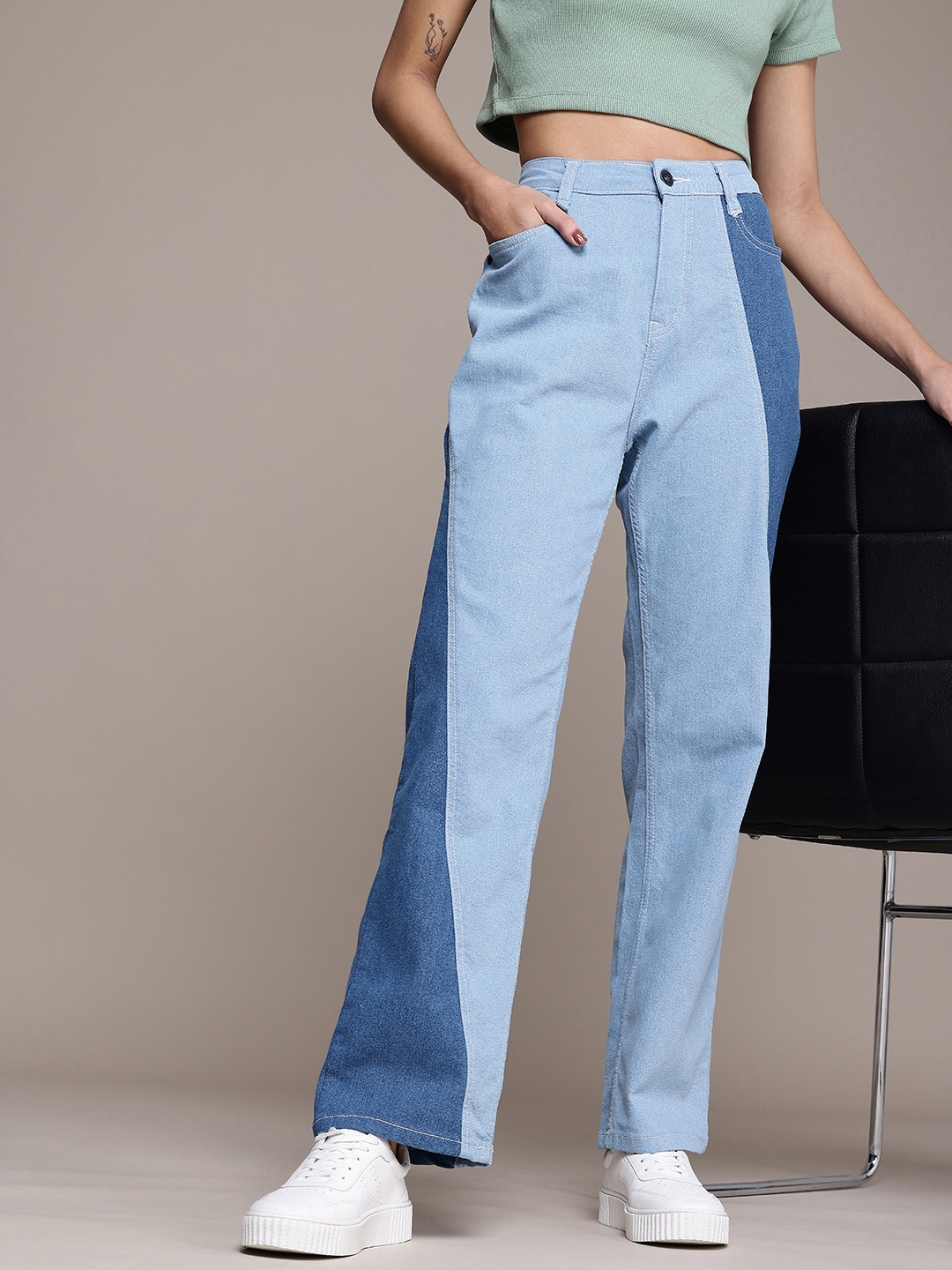 

The Roadster Life Co. Women Straight Fit Colourblocked Stretchable Jeans, Blue