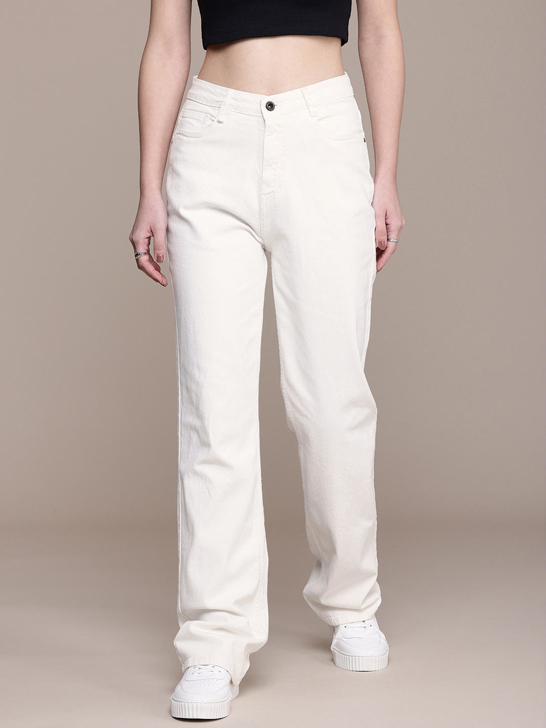 

The Roadster Life Co. Women Straight Fit Stretchable Jeans, White