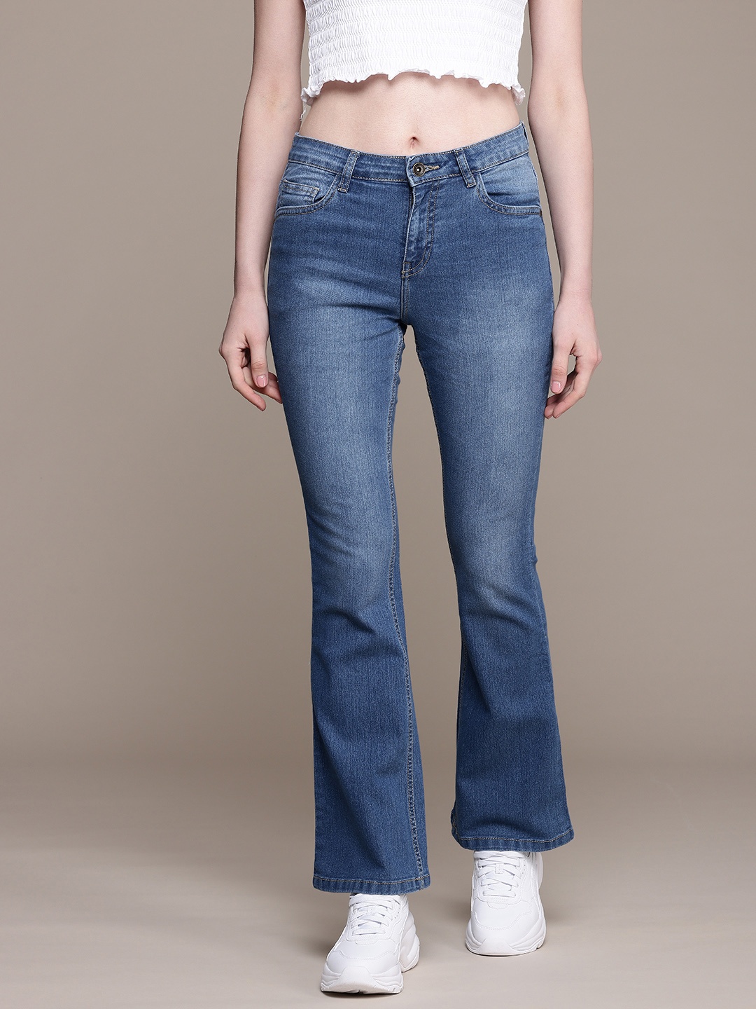 

The Roadster Life Co. Women Skinny Fit Light Fade Stretchable Jeans, Blue