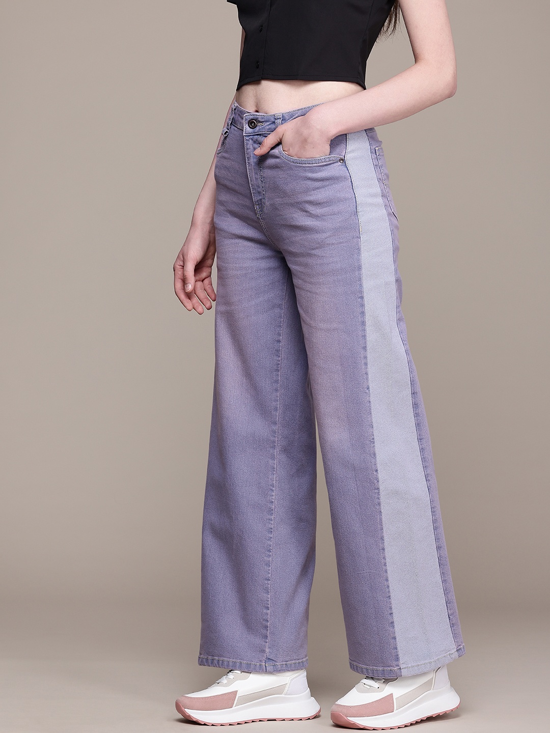 

The Roadster Life Co. Women Wide Leg Light Fade Stretchable Jeans, Purple