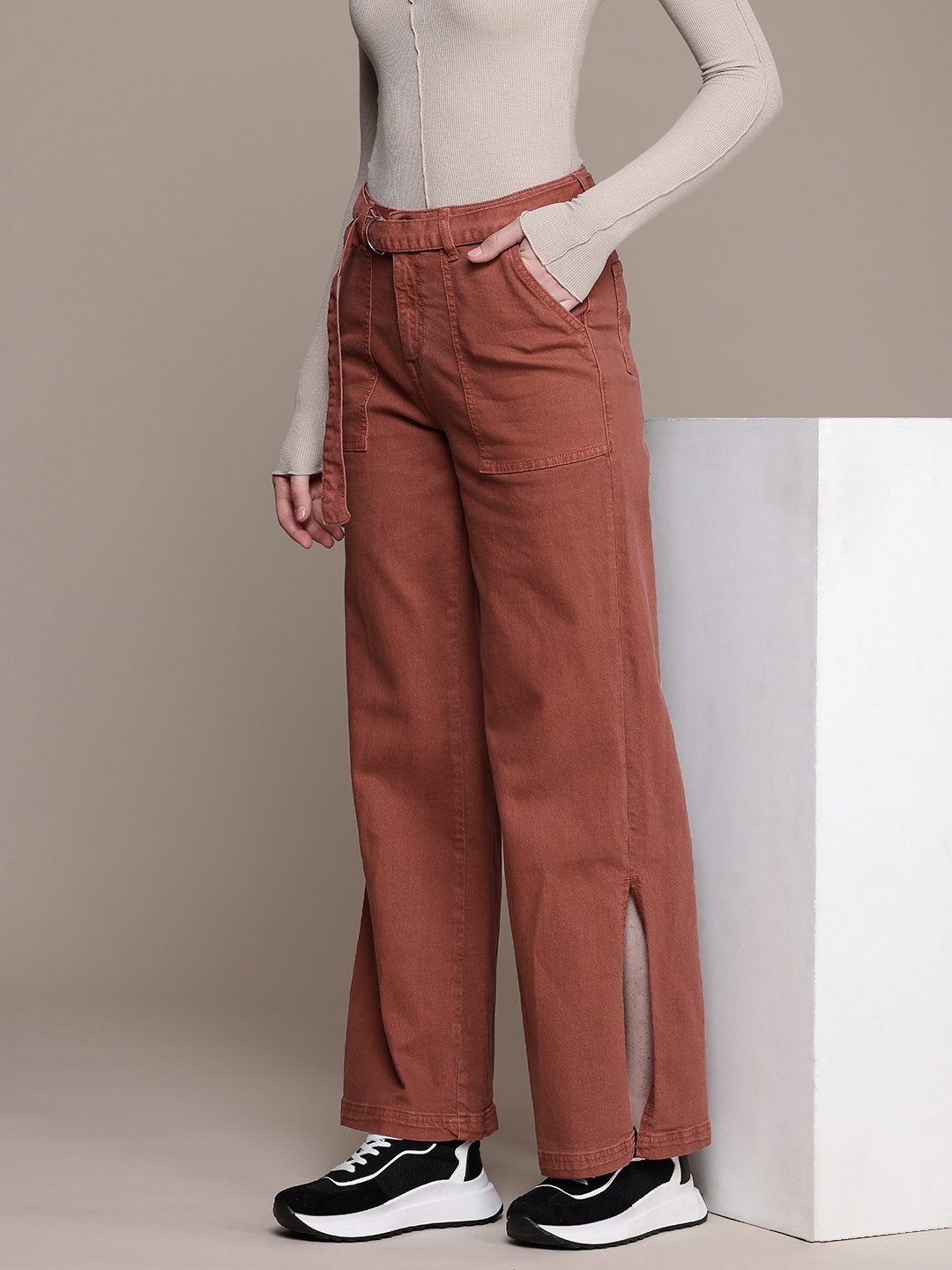 

Roadster Women Wide Leg Stretchable Baggy Jeans, Brown