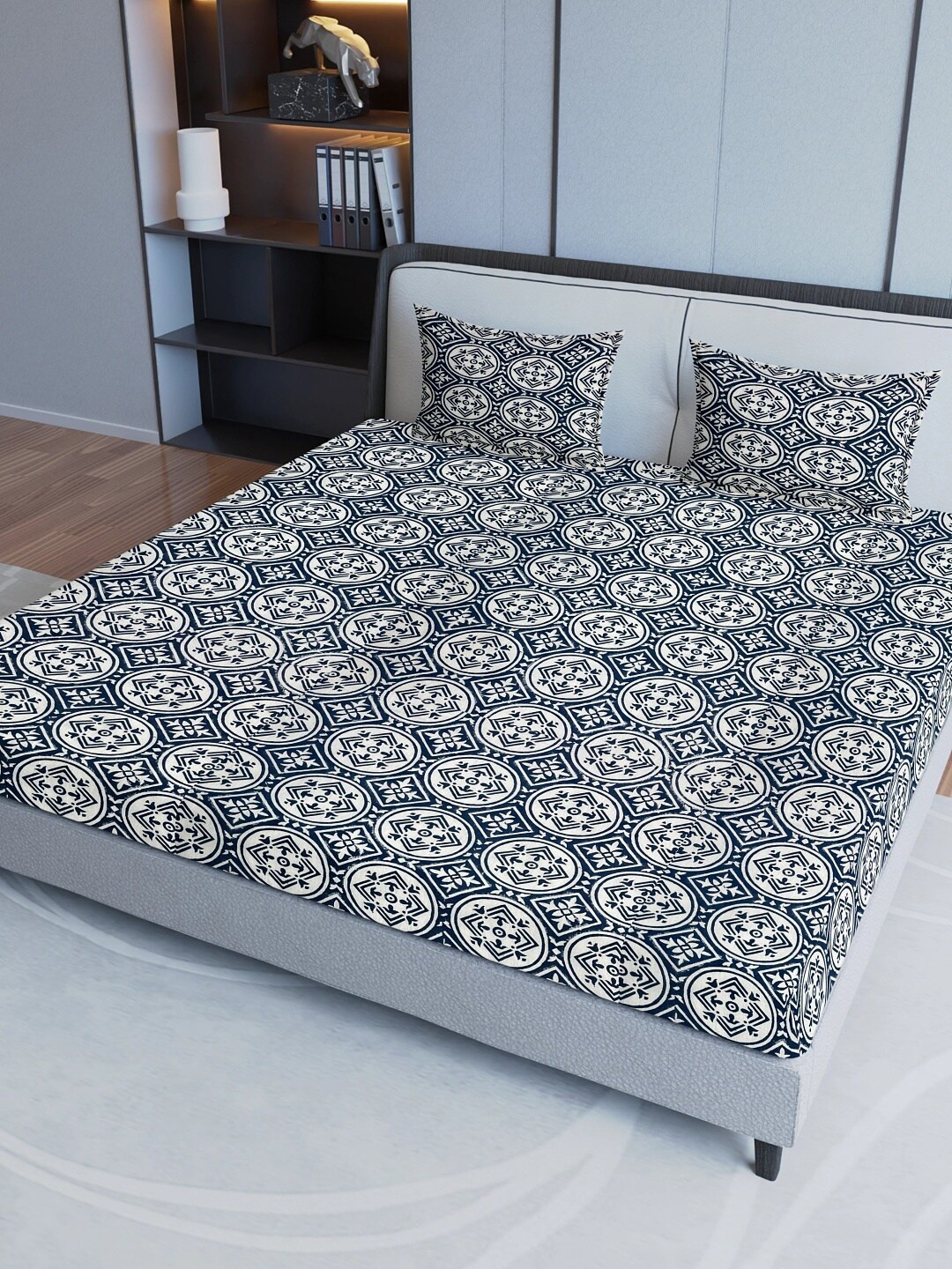 

Aura Blue & White Ethnic Motifs Cotton Fitted 200 TC Queen Bedsheet with 2 Pillow Covers