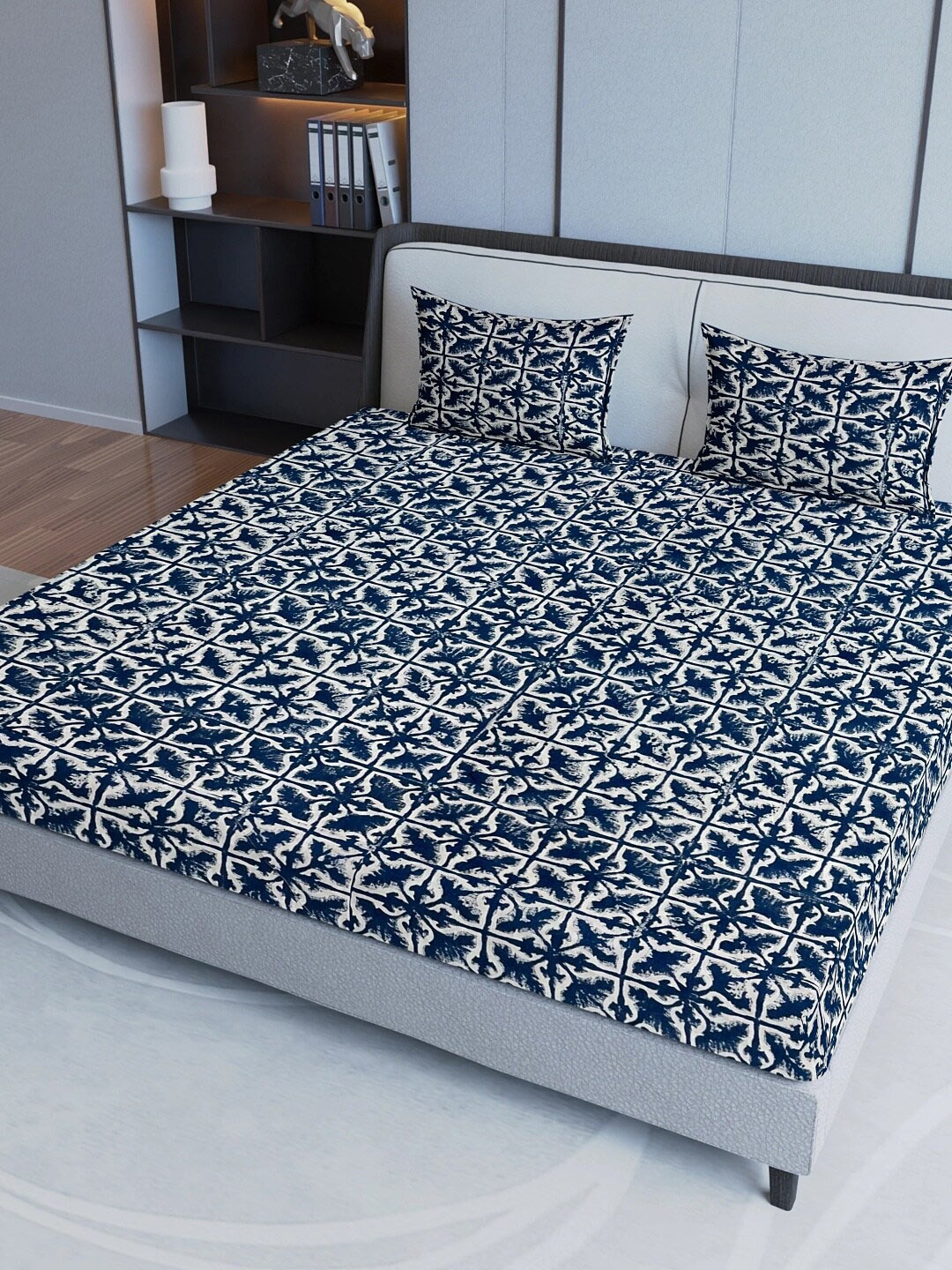 

Aura Blue & White Ethnic Motifs Cotton 200 TC King Bedsheet with 2 Pillow Covers