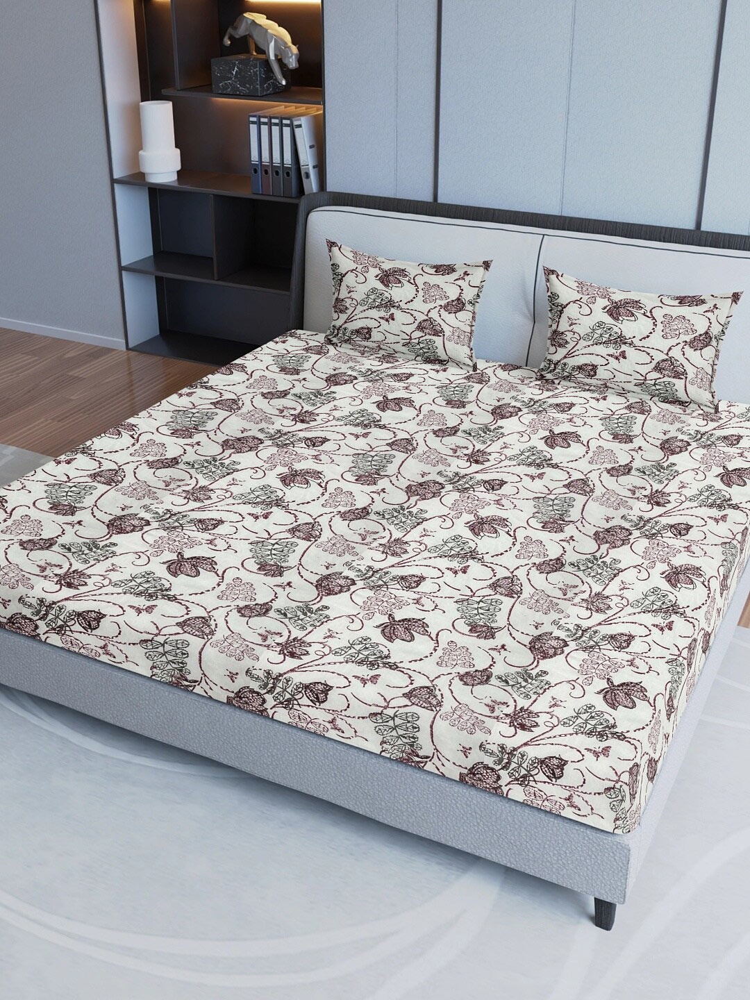 

Aura Maroon & White Floral Cotton Fitted 200 TC Queen Bedsheet with Pillow Covers