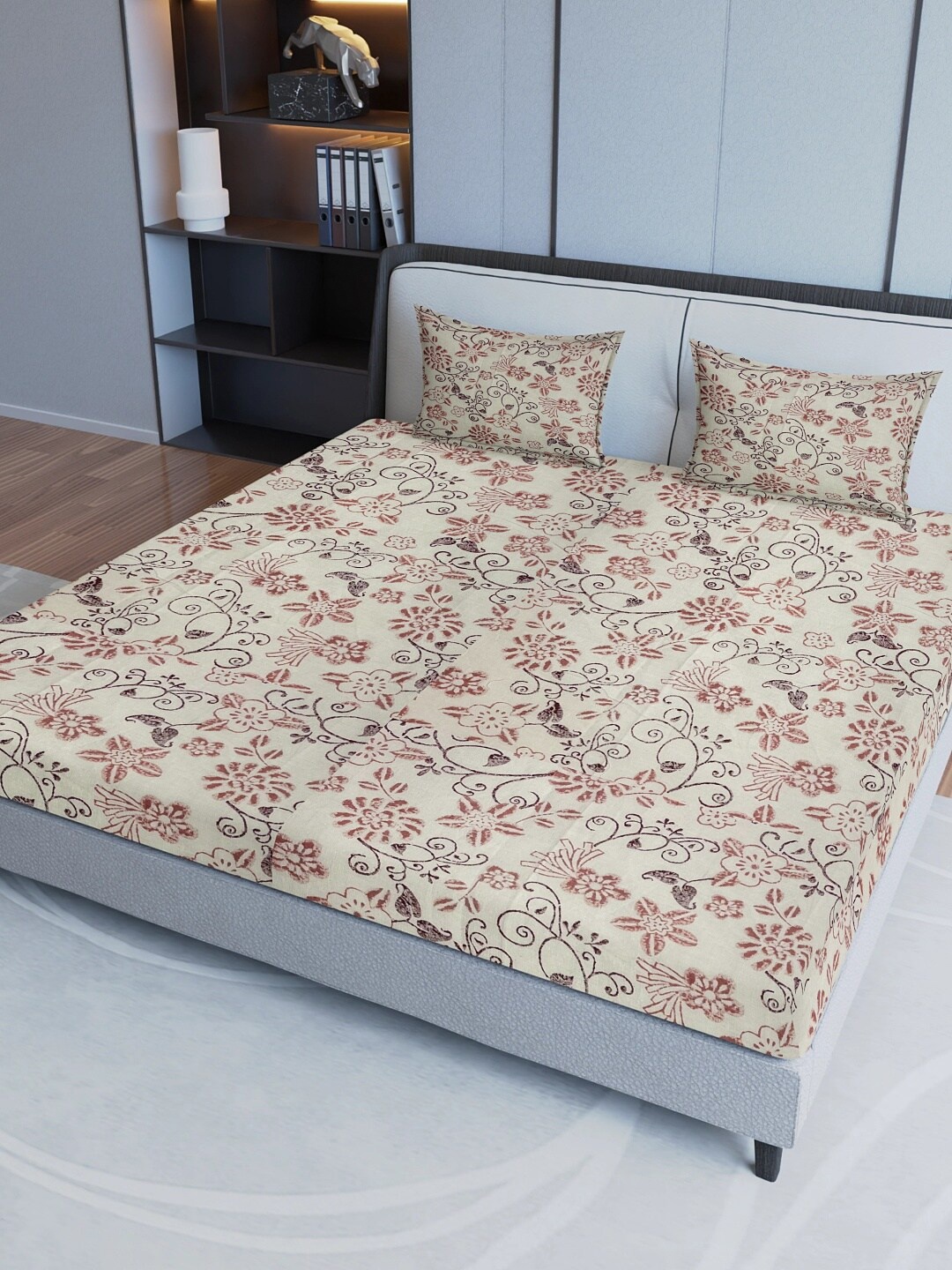 

Aura Maroon& Beige Floral Cotton 200 TC King Bedsheet with 2 Pillow Covers