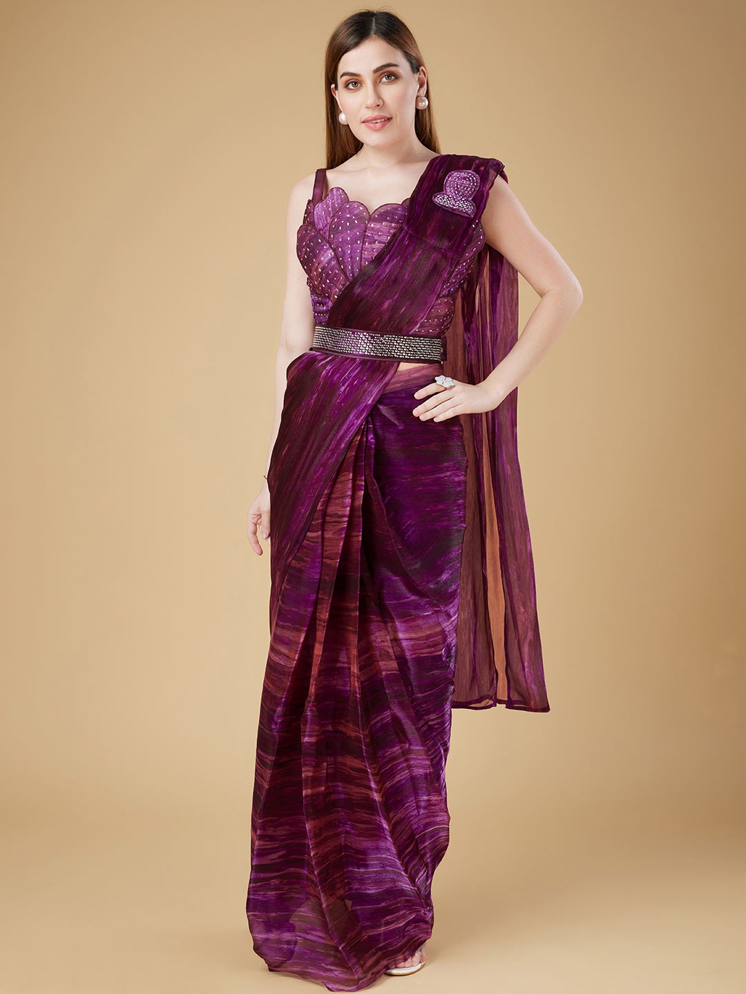 

Phenav Embellished Ready to Wear Organza Saree, Magenta