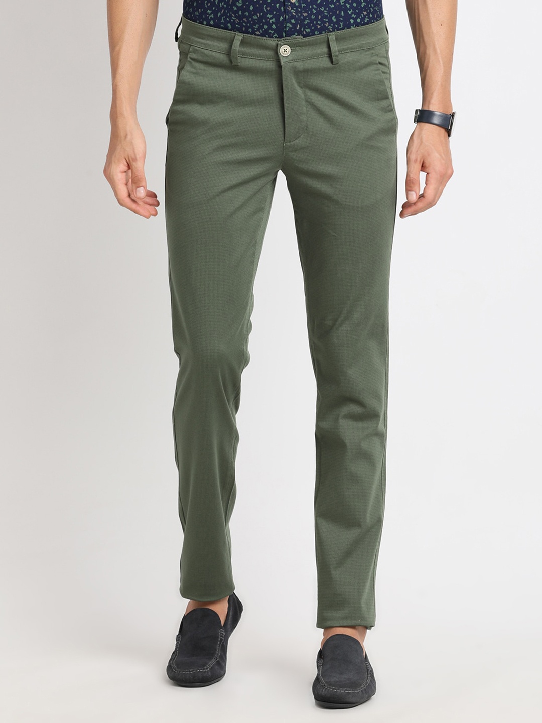 

Turtle Men Mid-Rise Textured Smart Tapered Fit Chinos Trousers, Olive