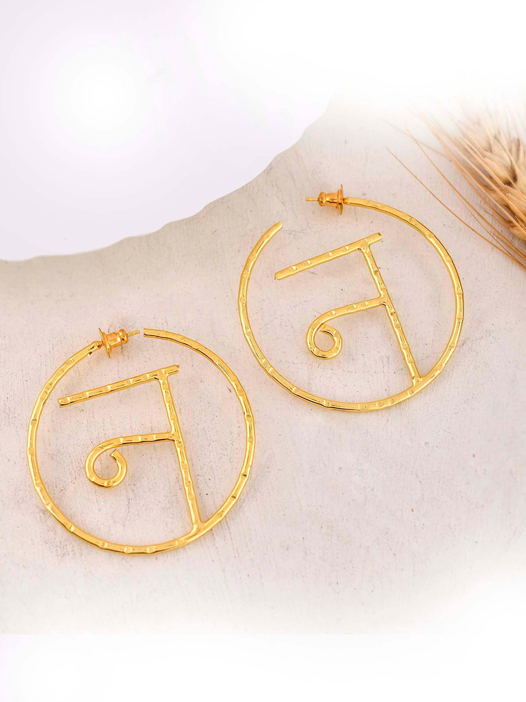

ZURII 18KT Gold Plated Hoop Earrings