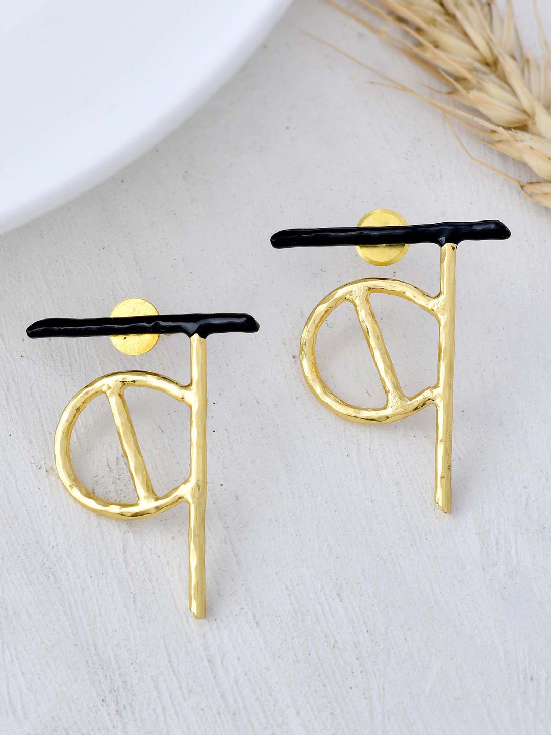 

ZURII Brass-Plated Contemporary Drop Earrings, Gold