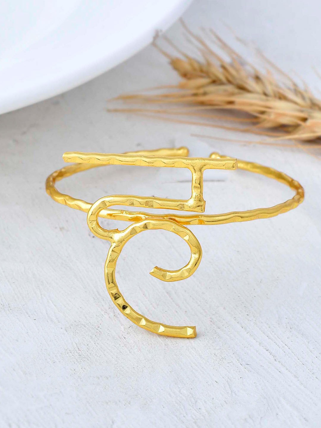 

ZURII Brass Plated Cuff Bracelet, Gold