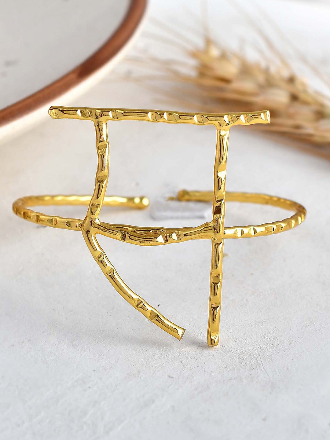 

ZURII 18KT Gold-Plated Bangle-Style Bracelet