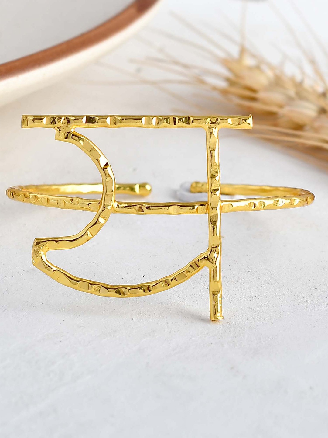 

ZURII 18KT Gold-Plated Bangle-Style Bracelet