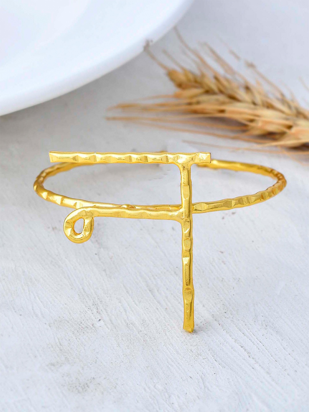 

ZURII 18KT Gold-Plated Bangle-Style Bracelet