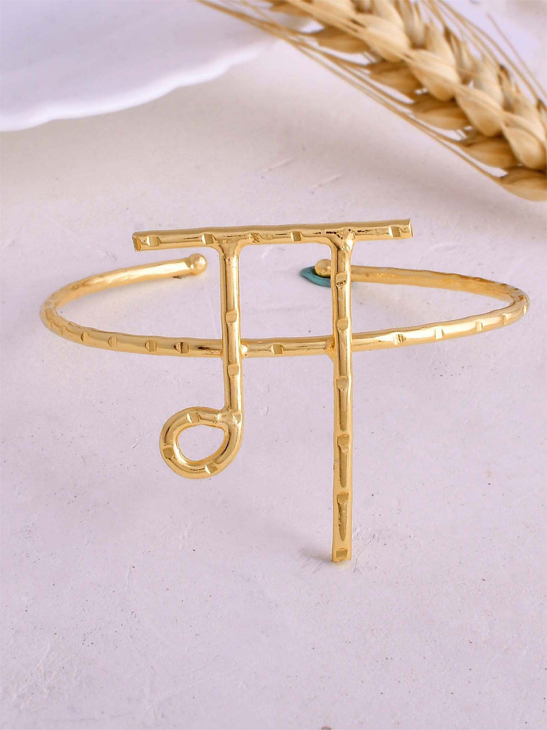

ZURII Gold Plated Cuff Bracelet