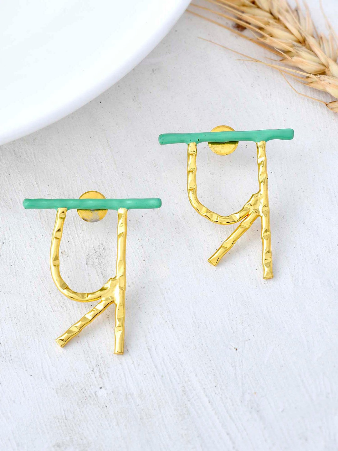 

ZURII Brass-Plated Studs Earrings, Gold