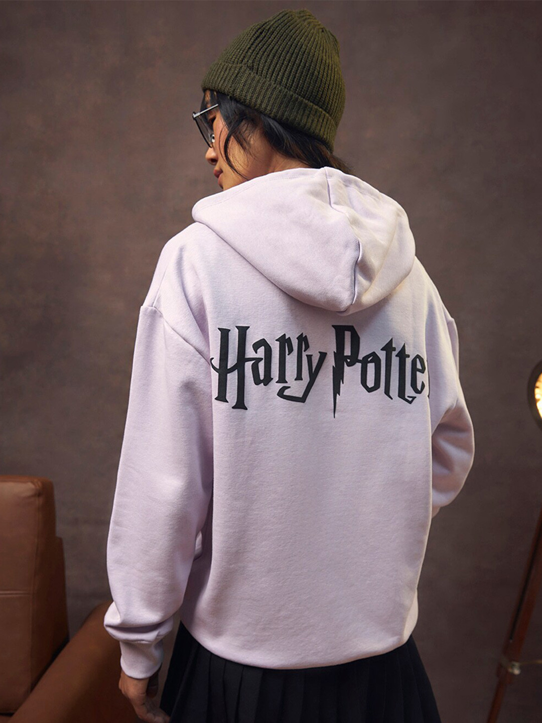 

Bewakoof Official Harry Potter Merchandise Printed Hooded Oversized Pullover Sweatshirt, Purple