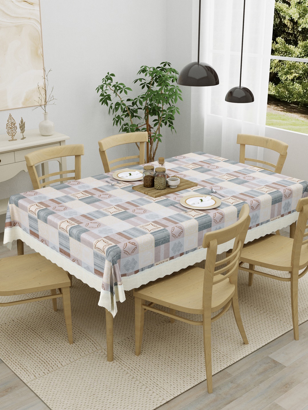 

Clasiko Grey & White 1.50 cm x 2.25 cm Rectangle Table Covers