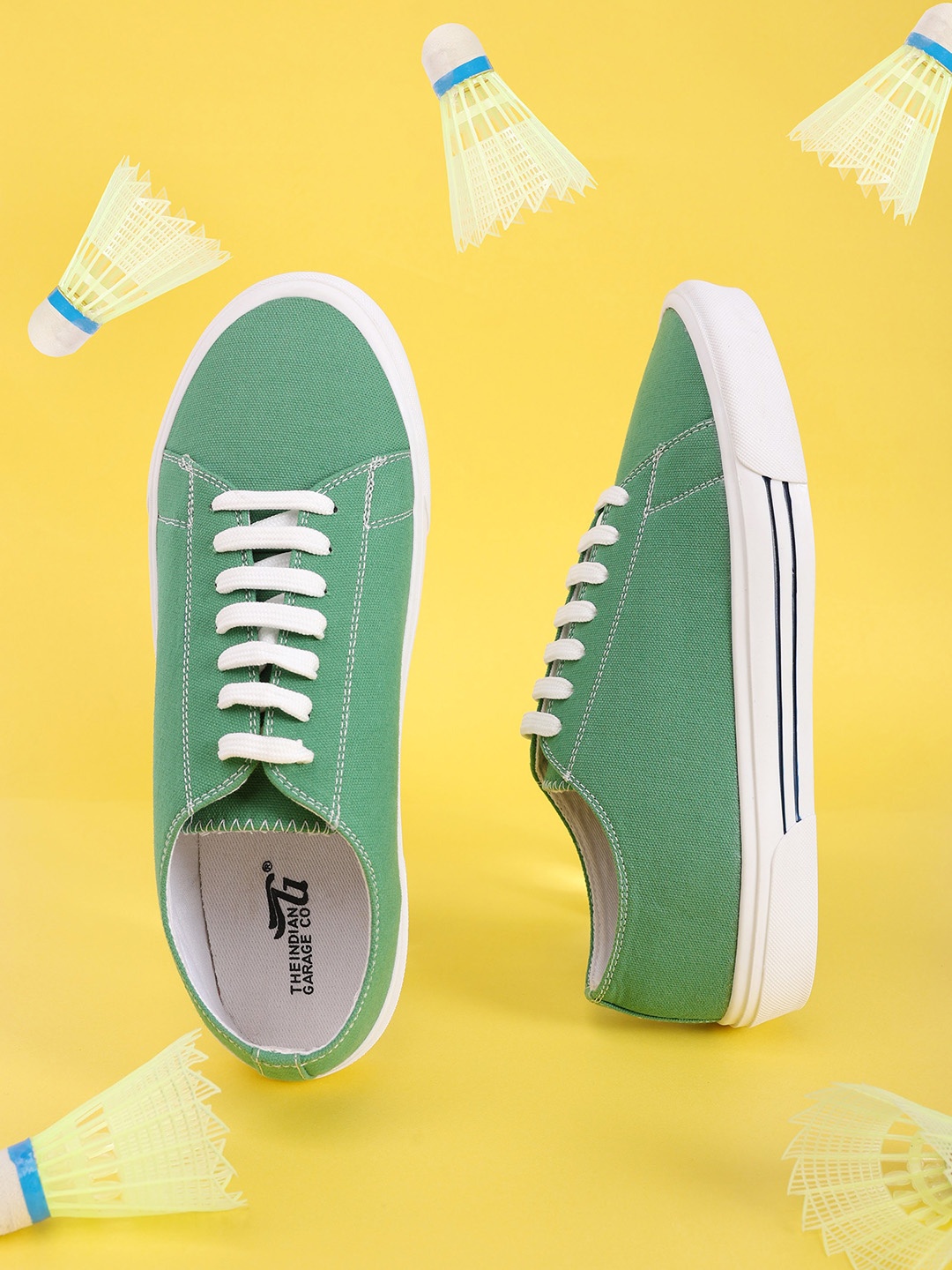 

The Indian Garage Co Men Green Round Toe Lace-Up Sneakers