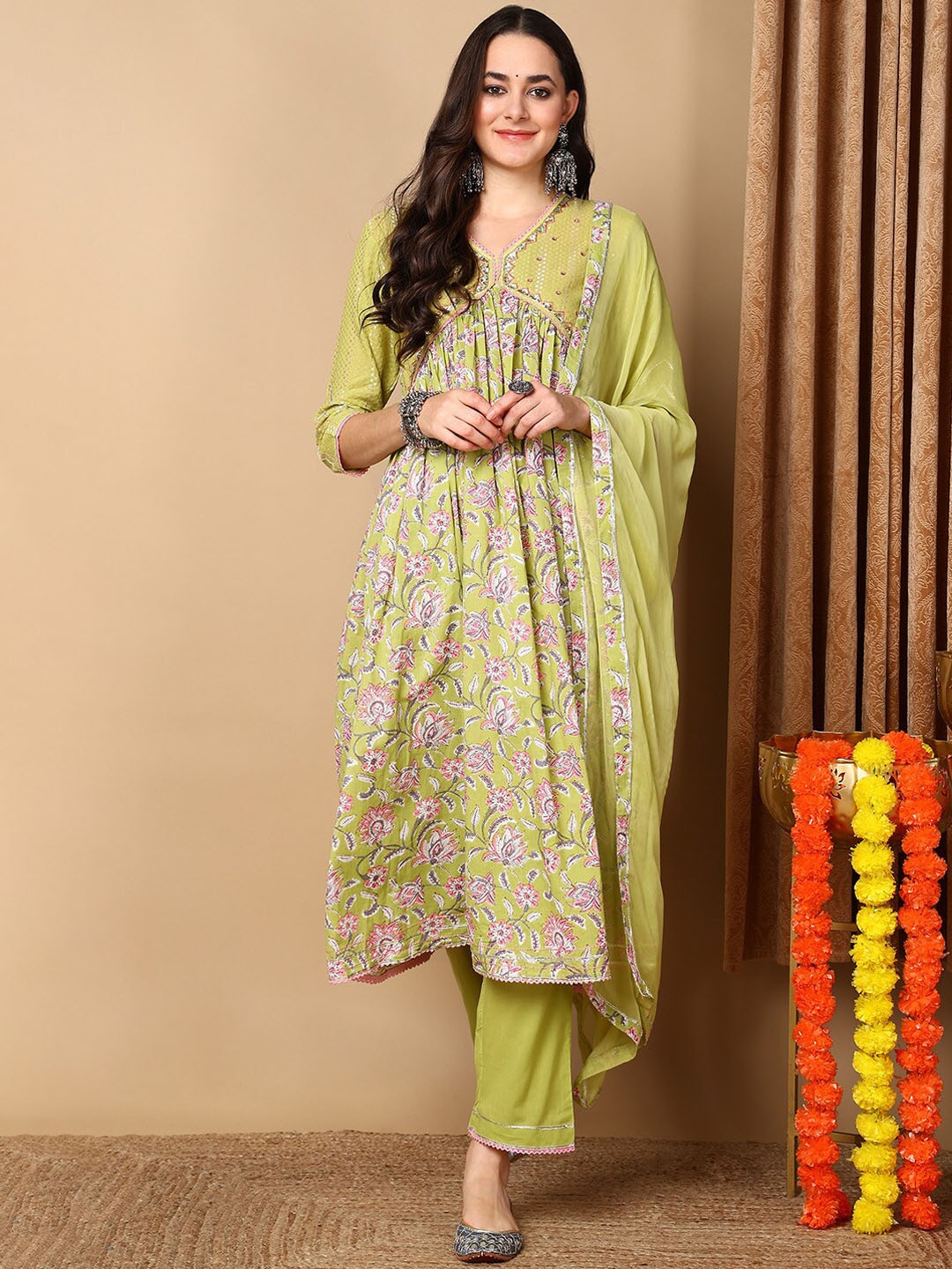 

AHIKA Floral Printed Empire Thread Work Pure Cotton Kurta With Trousers & Dupatta, Green