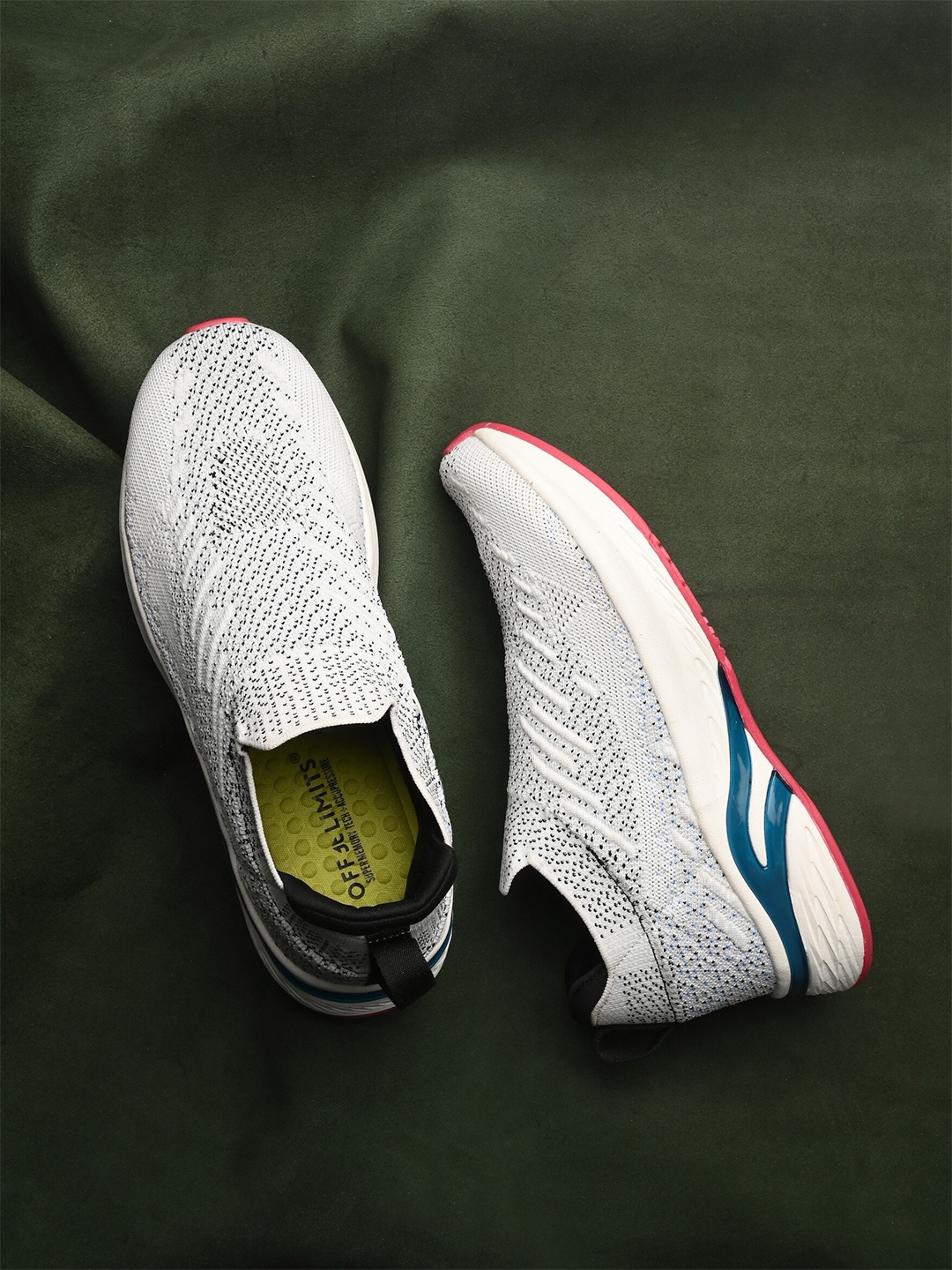 

OFF LIMITS Women Mesh Walking Shoes, Off white