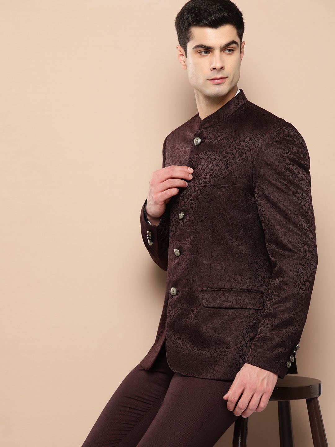 

INVICTUS Ethnic Self Design Slim Fit Smart Casual Blazer, Maroon