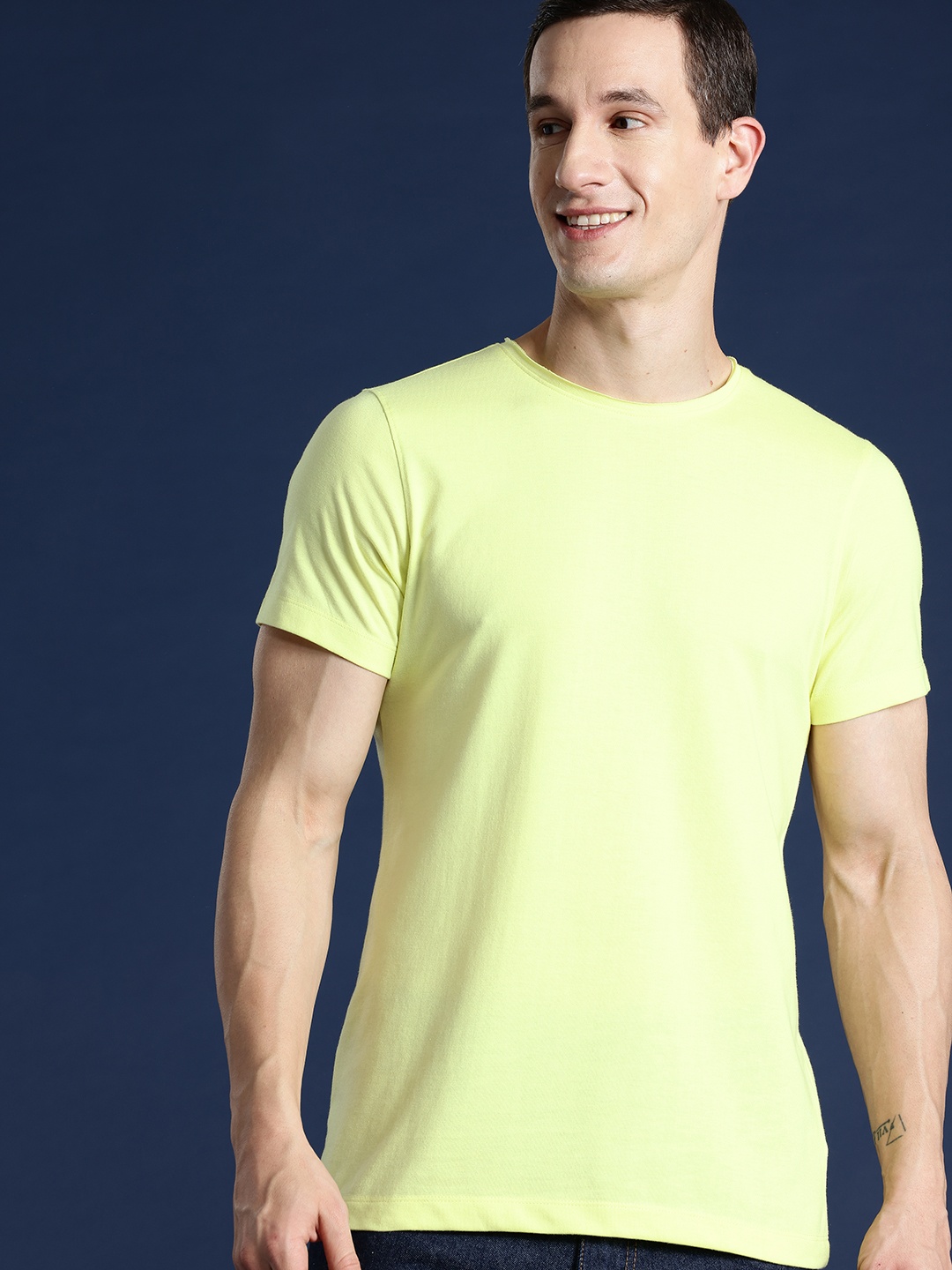

Mast & Harbour Round Neck T-shirt, Yellow