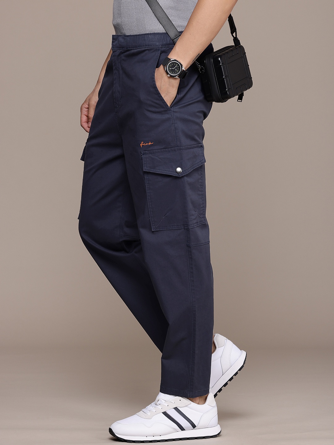 

FCUK Men Regular Trousers, Navy blue