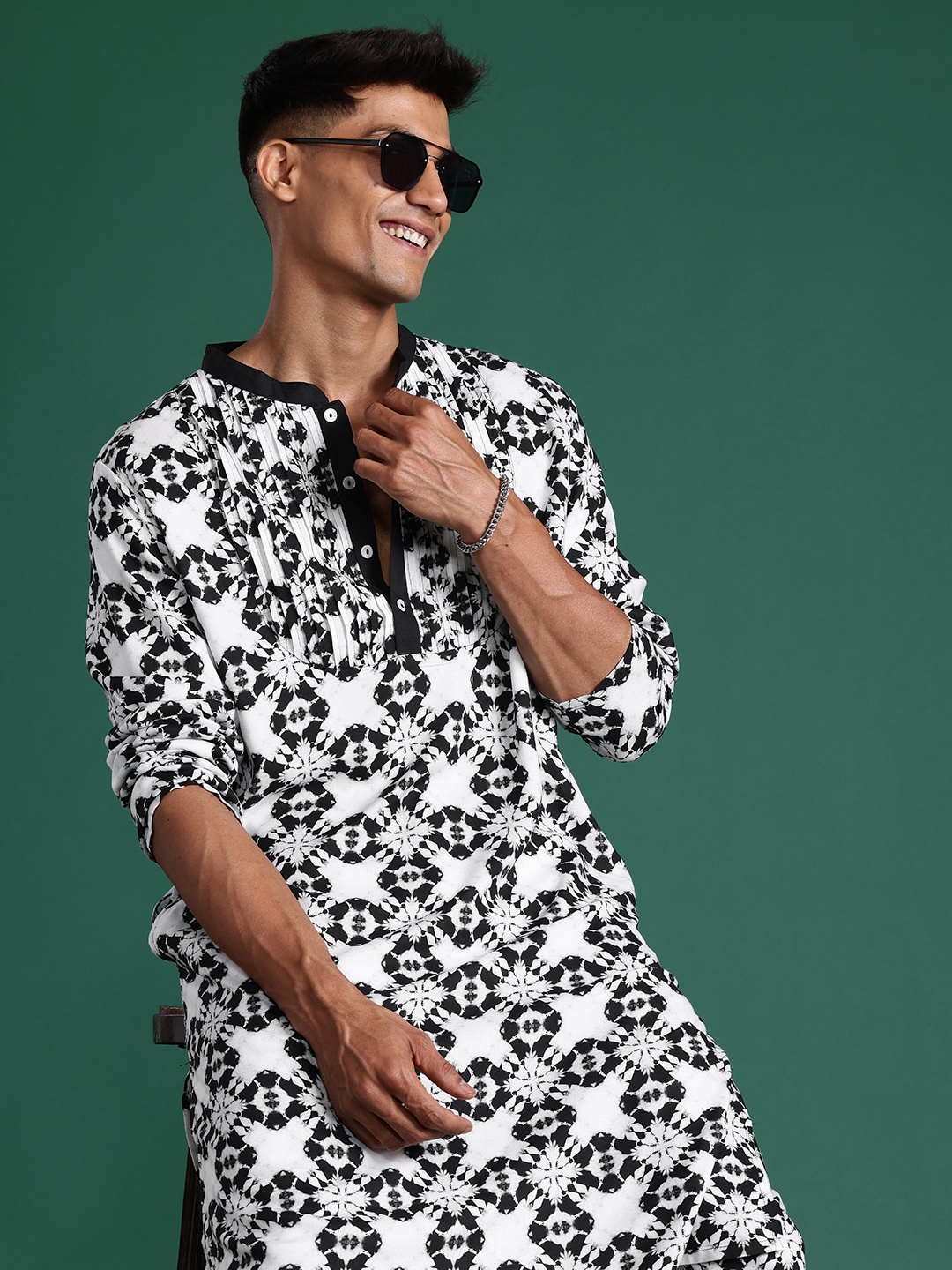 

Sangria Printed Kurta Set, White