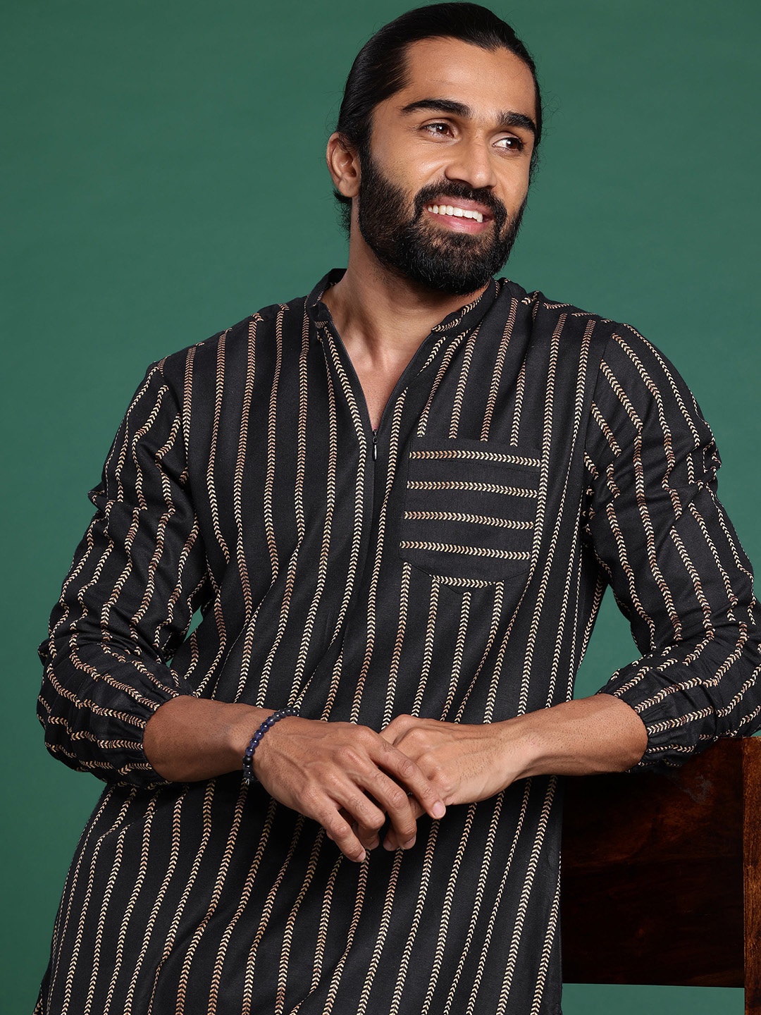 

Sangria Pure Cotton Self Striped Kurta With Trousers, Black