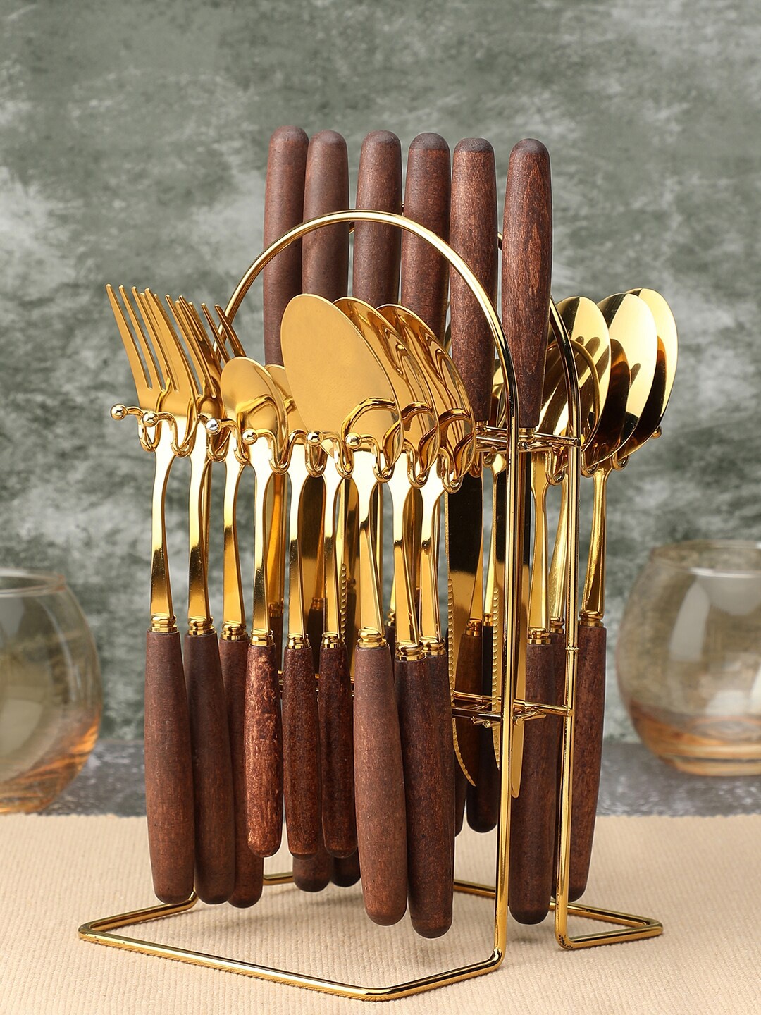 

Bonhomie 4 Pieces Beige & Brown Cutlery Set